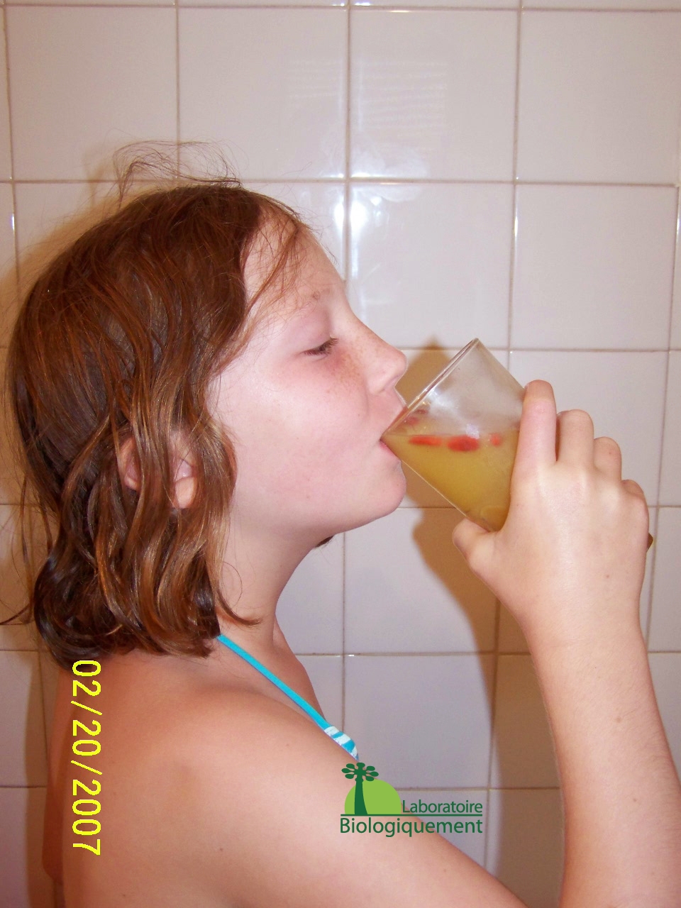 goji-jus-de-fruit-goji-ananas-alice-miss-agoji-2